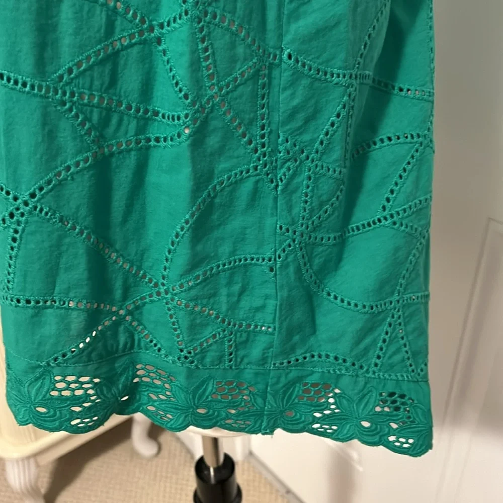 Cabi swing green top style #5036 size medium women’s top 100% cotton eyelet lace - Picture 3 of 8